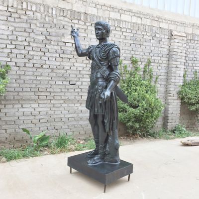 ?中西方雕塑有什么差異？