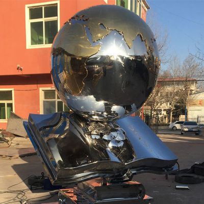 升華主題，讓觀眾清晰地融入環(huán)境才是雕塑作品的真正涵義