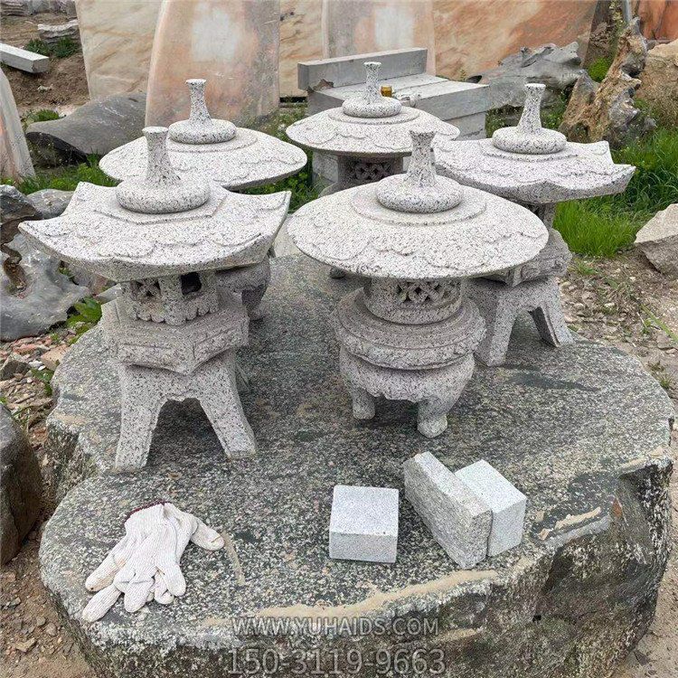 石燈，花崗巖仿古石雕燈雕塑