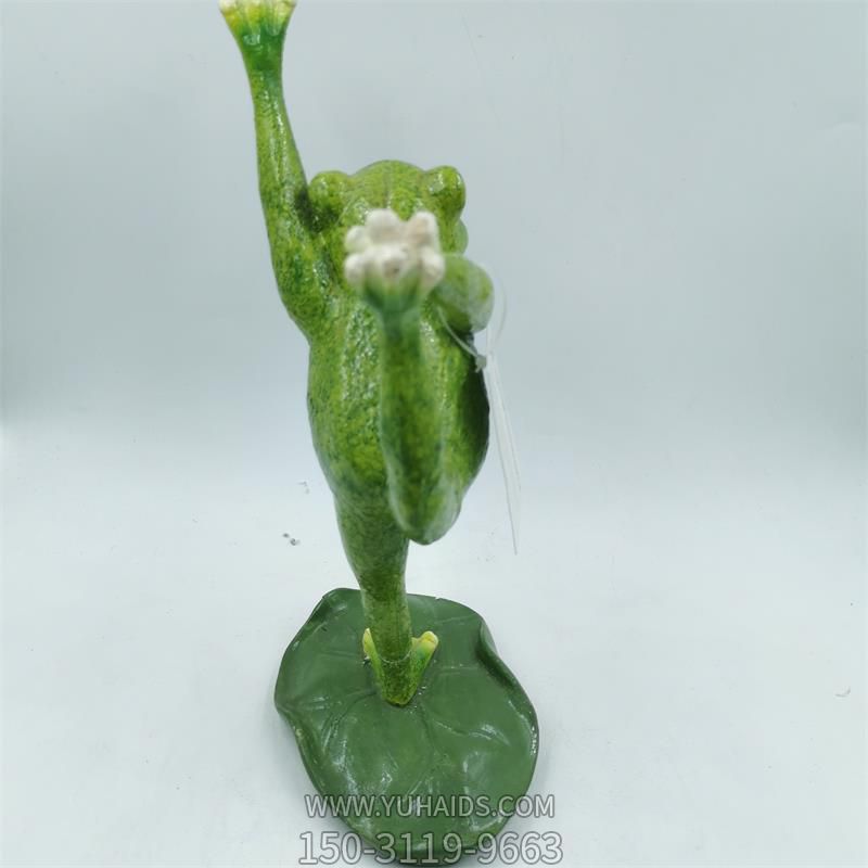 青蛙雕塑-室內玻璃鋼創意綠色青蛙雕塑