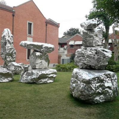 戶(hù)外草坪不銹鋼創(chuàng)意景觀石頭雕塑