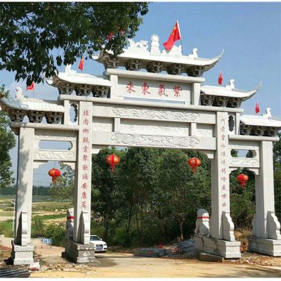 紫氣東來漢白玉牌樓，三間四柱石雕牌樓