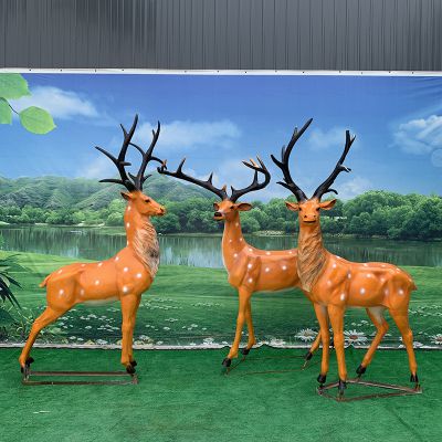 公園景區大型仿真動物玻璃鋼彩繪鹿雕塑