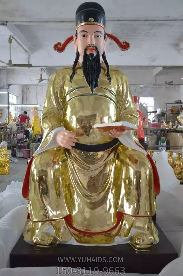 寺廟漆金玻璃鋼神佛城隍爺?shù)袼?>
                                <h2>寺廟漆金玻璃鋼神佛城隍爺?shù)袼?參數(shù)說(shuō)明</h2>
                                                                        <table>
                                      <tr>
                                        <th>產(chǎn)品標(biāo)題</th>
                                        <td>寺廟漆金玻璃鋼神佛城隍爺?shù)袼?/td>
                                      </tr>
                                      <tr>
                                        <th>發(fā)布時(shí)間</th>
                                        <td>2023-06-07 18:15</td>
                                      </tr>
                                      <tr>
                                        <th>價(jià)格</th>
                                        <td><span>電話(huà)咨詢(xún)</td>
                                      </tr>
                                                                              <tr>
                                          <th>制作材質(zhì)</th>
                                          <td>玻璃鋼</td>
                                        </tr>
                                                                          </table>
                                <h2>寺廟漆金玻璃鋼神佛城隍爺?shù)袼?詳細(xì)說(shuō)明</h2>
                                <p>玉海雕塑是一家綜合性的雕塑公司，擁有多款寺廟漆金玻璃鋼神佛城隍爺?shù)袼苣Ｐ停杉庸ざㄖ贫喾N寺廟漆金玻璃鋼神佛城隍爺?shù)袼埽С植馁|(zhì)、樣式、風(fēng)格、尺寸大小等方面的調(diào)整修改定制。我們所加工制作的寺廟漆金玻璃鋼神佛城隍爺?shù)袼苜|(zhì)優(yōu)價(jià)廉，遍布全國(guó)多個(gè)省市地區(qū)，想要了解更多案例圖片，請(qǐng)電話(huà)或微信咨詢(xún)。材質(zhì)、大小、樣式等都可以按需定制，還可根據(jù)您提供給的寺廟漆金玻璃鋼神佛城隍爺?shù)袼軜訄D進(jìn)行制作！如有相關(guān)需求，歡迎致電（微信同號(hào)）：<span>150-3119-9663</span></p>
                                                                <div   class=