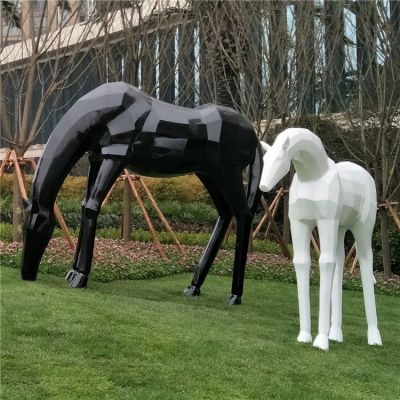 玻璃鋼馬兒，抽象塊面馬雕塑，黑白兩色，可改色