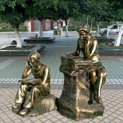 讀書，玻璃鋼仿銅男女學(xué)生看書場(chǎng)景