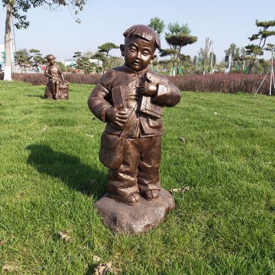 定制小孩吹喇叭雕塑需要多少錢？